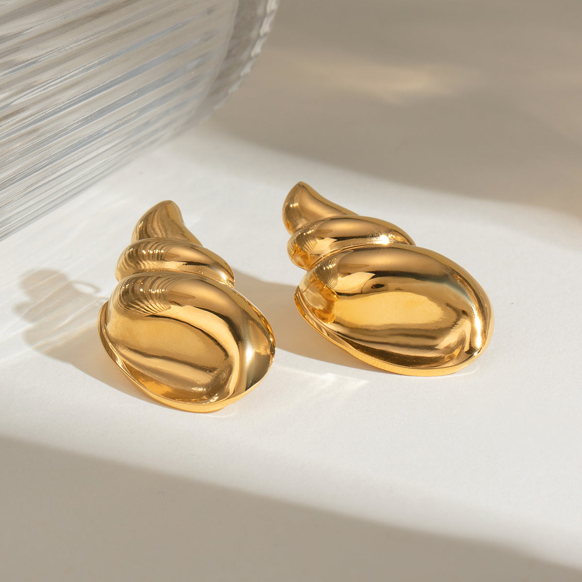 18K Gold-Plated Conch Earrings-Elegant-Stylish