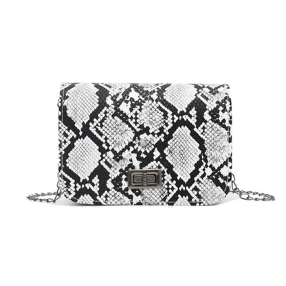 Alice Clutch-Elegant-Sophisticated-Fashion